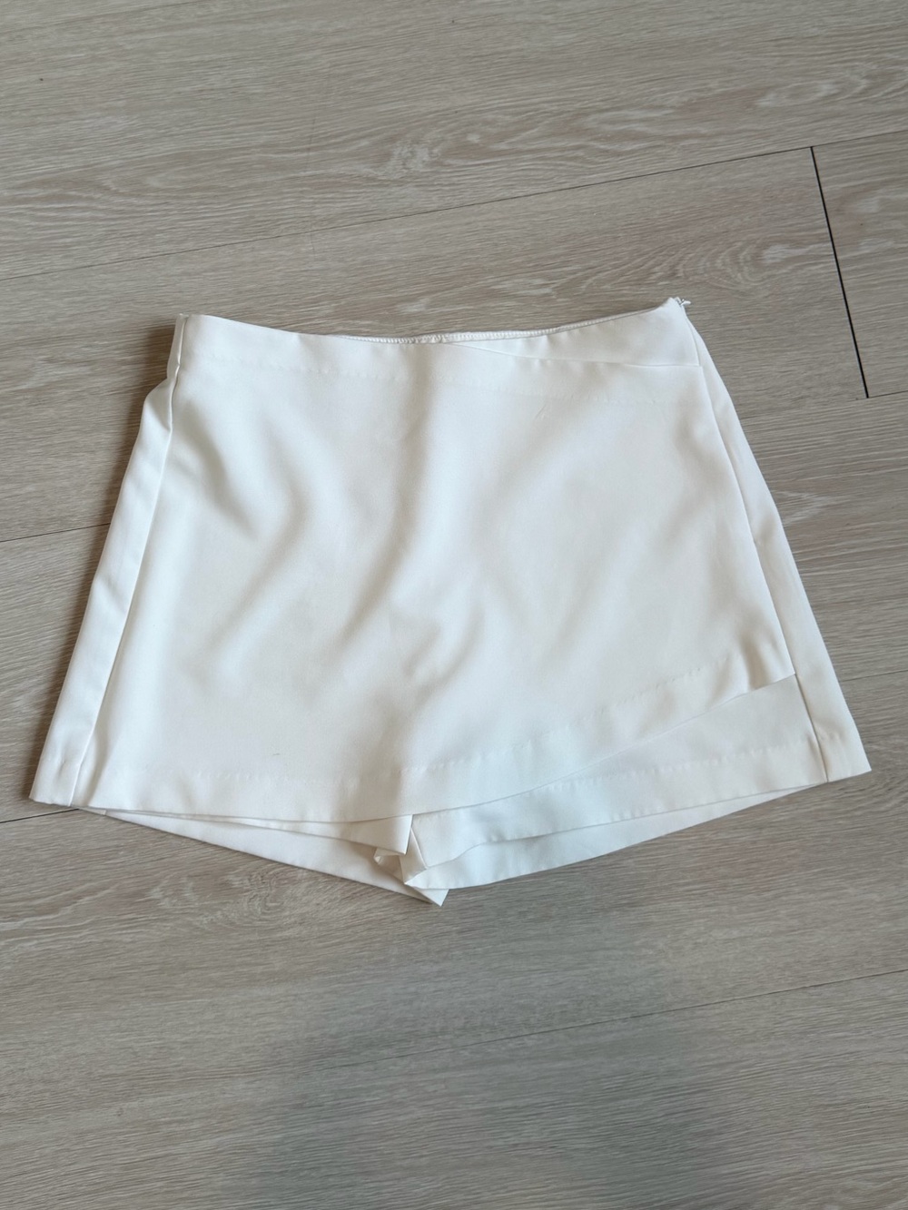 Skort - Picture 2 of 4